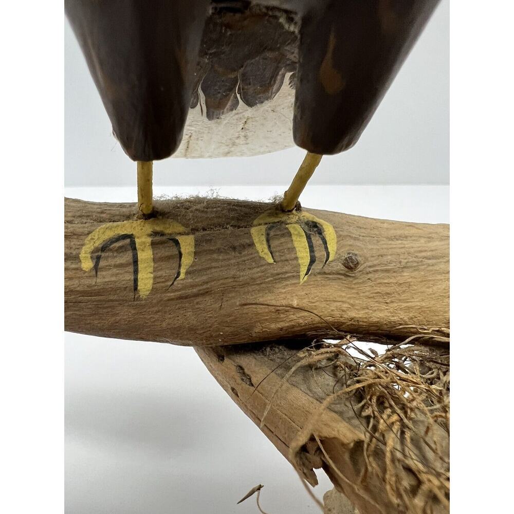 Unbranded Hand Carved & Painted Bald Eagle on Driftwood Vintage - Picture 4 of 13